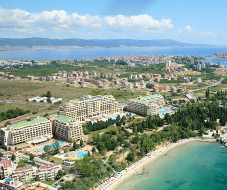 Прекрасний відпочинок доповнює близьке розташування болгарського готелю до моря: вам не доведеться довго до нього добиратися